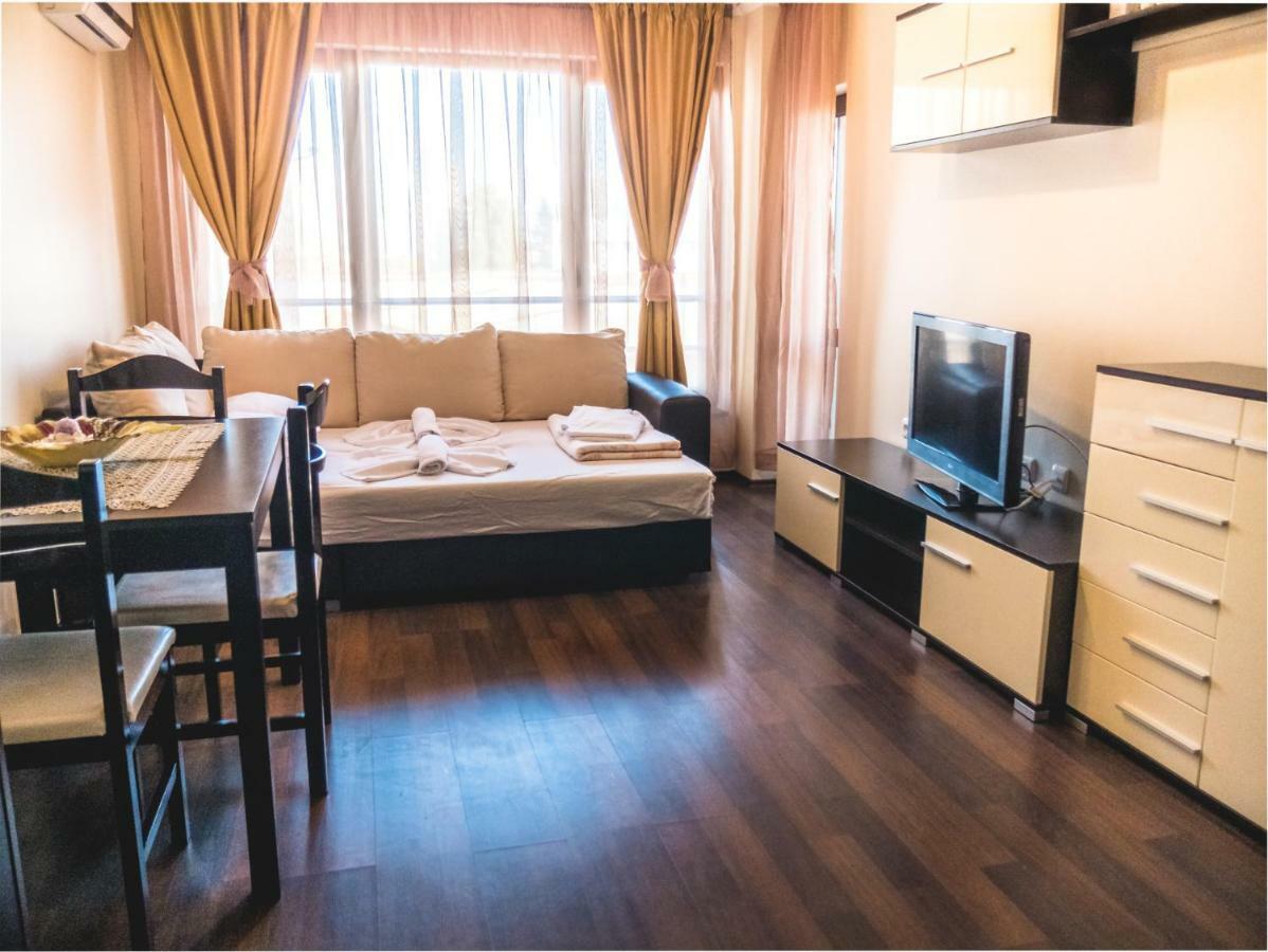 סוזופול Apartment 7 And Studio 2 Quietly And Peaceful Place To Relax מראה חיצוני תמונה